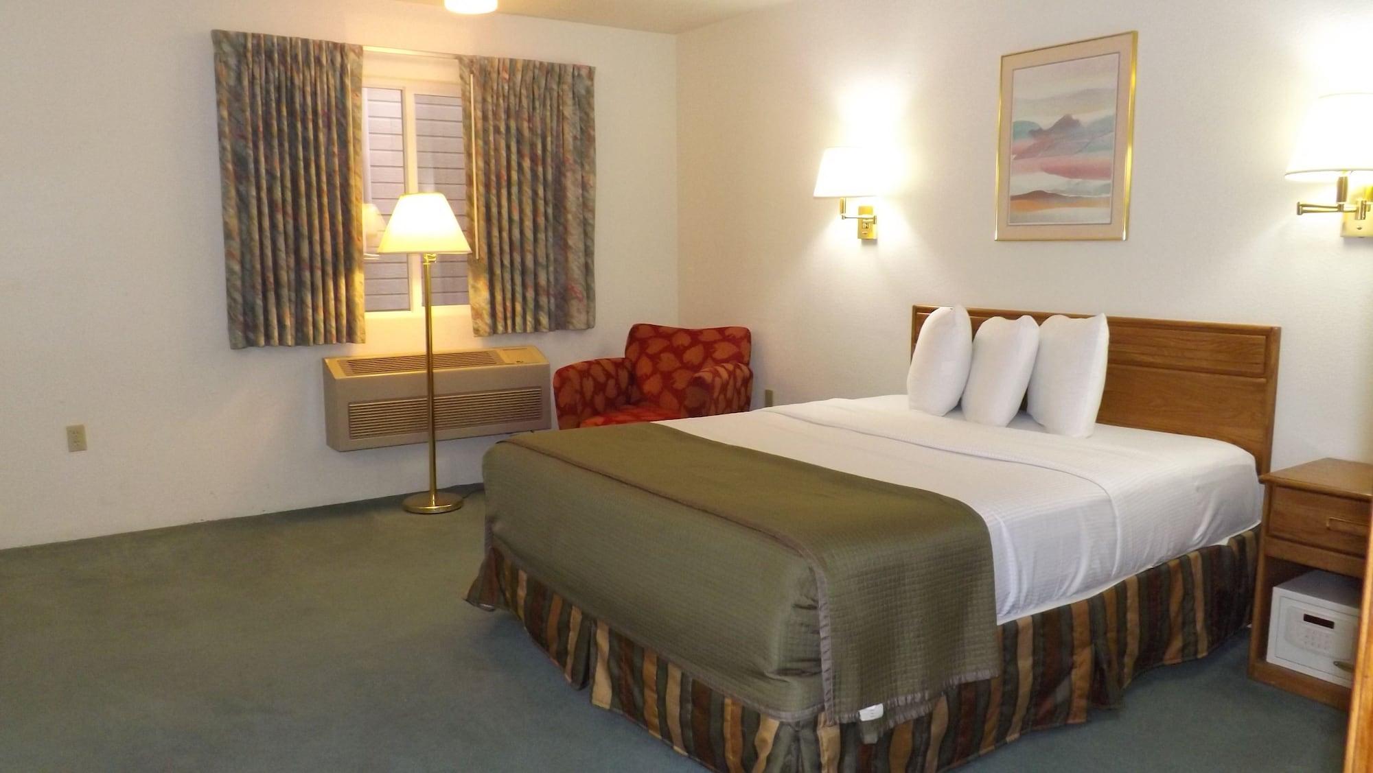 Howard Johnson By Wyndham Roseburg Exterior photo